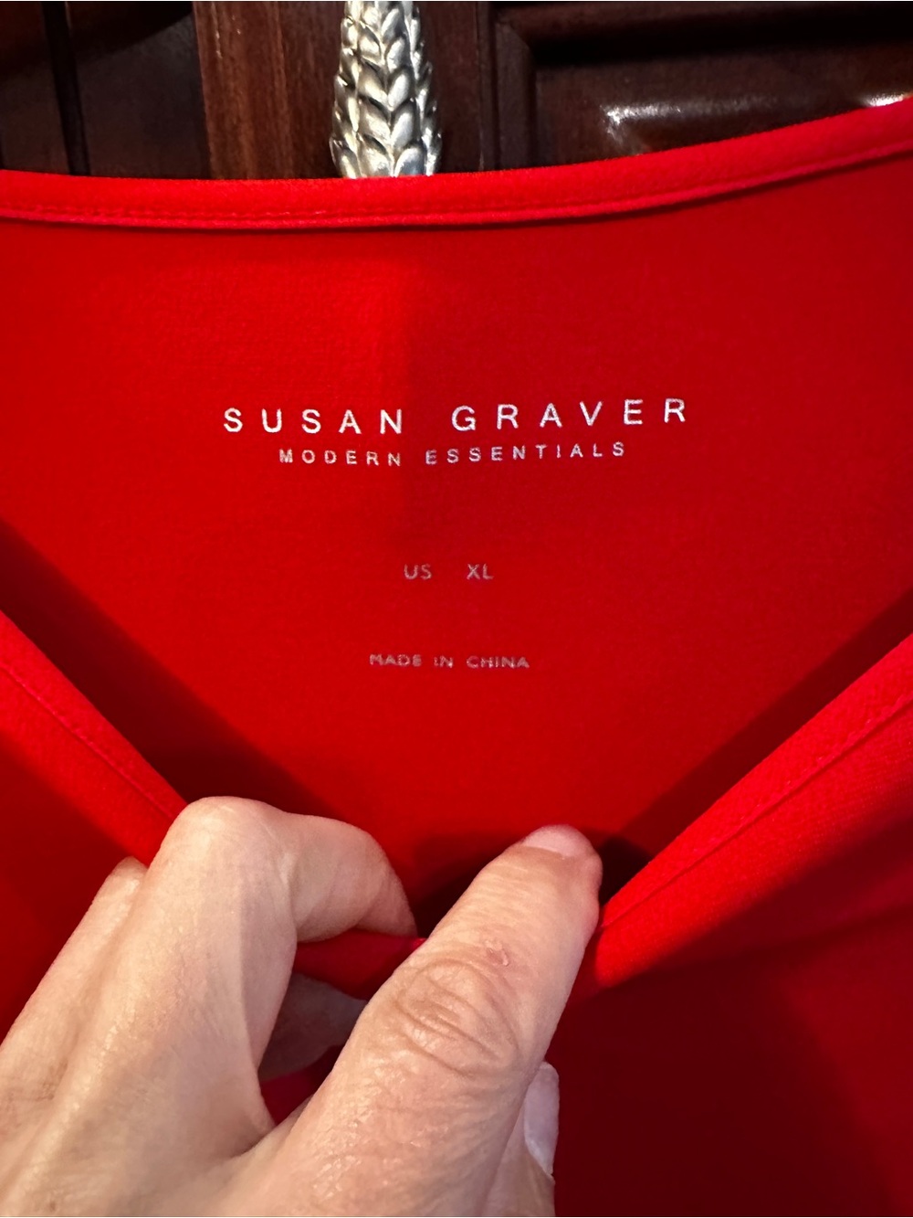 Susan Graver size Large Red Short-Sleeve Crewneck Top - excellent condition! - Picture 2 of 5